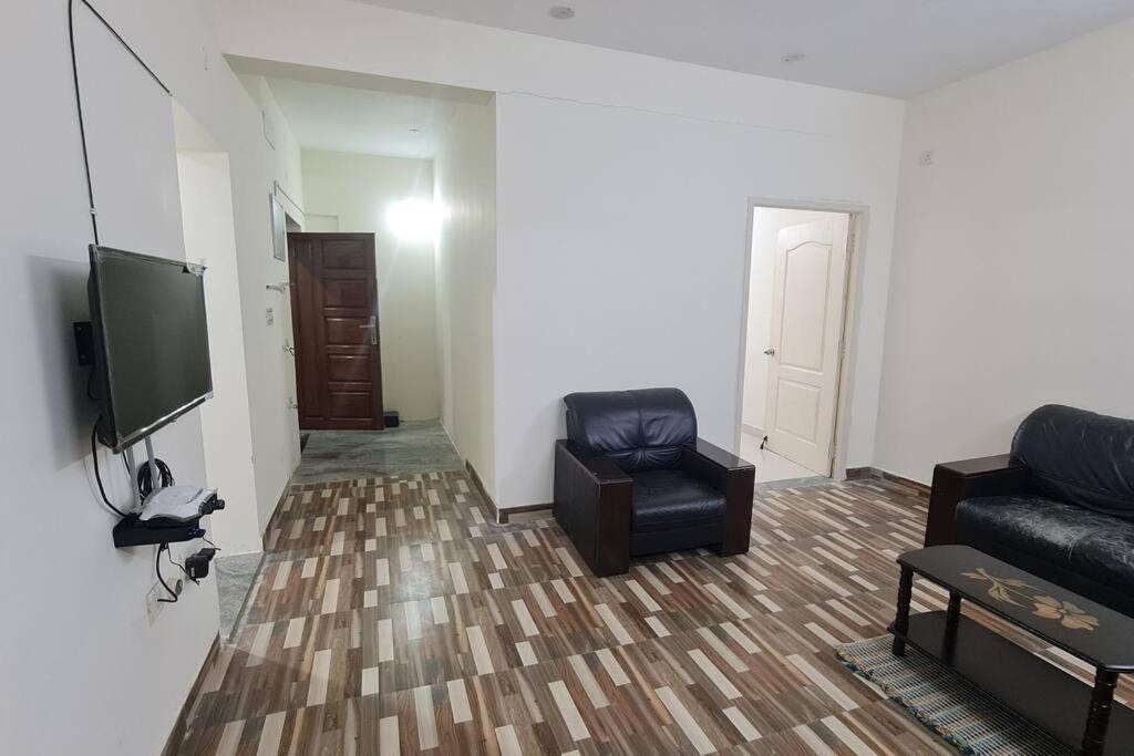 코임바토르 Kamalam 2 Bhk - Non Ac 빌라 외부 사진
